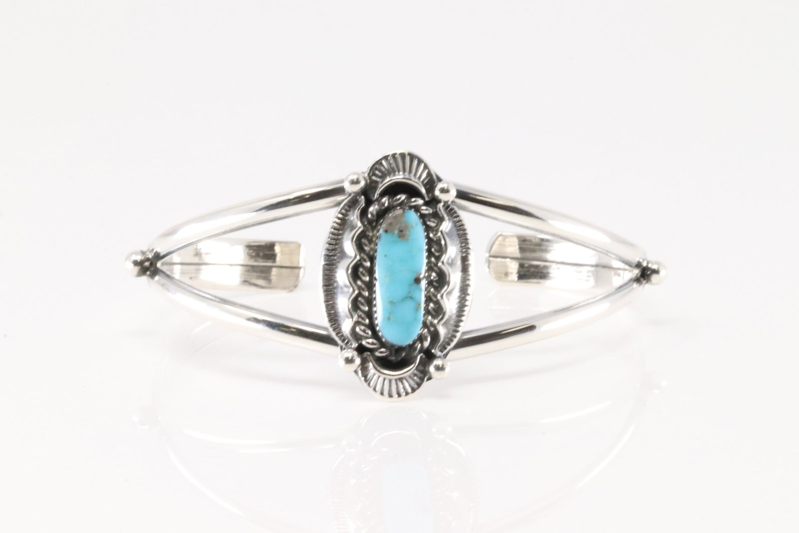 Native America Navajo Sterling Silver Turquoise Bracelet Cuff By Sadie Jim.: This is a Native America Navajo Sterling Silver Turquoise Bracelet Cuff By Sadie Jim.
