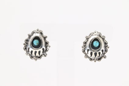 Native America Navajo Sterling Silver Bear Paw Turquoise Post Earring's By Annie Spencer.