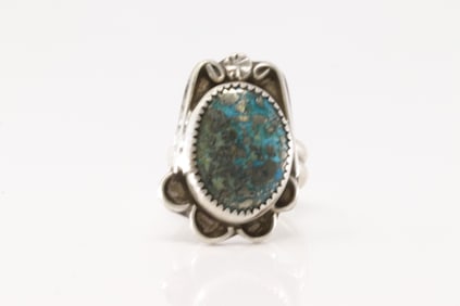 Native America Navajo Sterling Silver Kingman Turquoise Ring By Virginia Hinio.