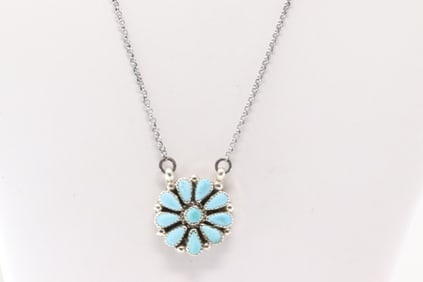 Native America Navajo Sterling Silver Kingman Turquoise Necklace By Alicia Wilson.