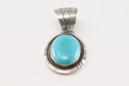 Native America Navajo Sterling Silver Kingman Turquoise Pendant By Alfred Martinez.