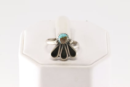 Native America Navajo Sterling Silver Turquoise Ring By Geraldine James.