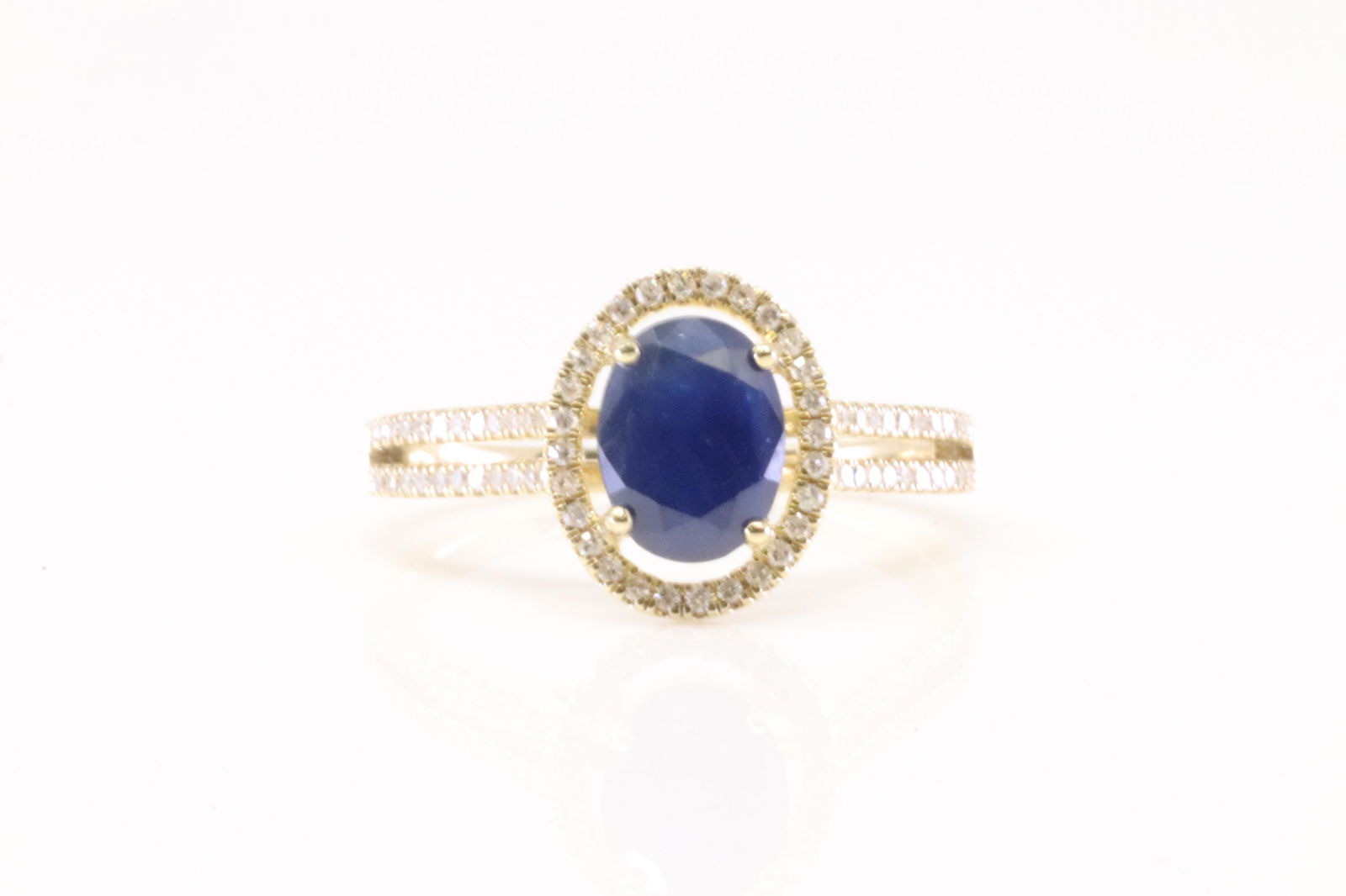Sapphire & Diamond Ring 10Kt. (1 of 4)