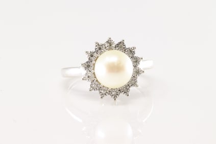 Pearl & Diamond Ring 10Kt.