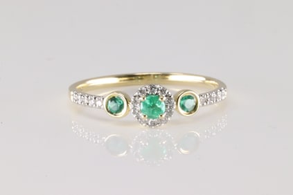 Emerald & Diamond Ring 14Kt.