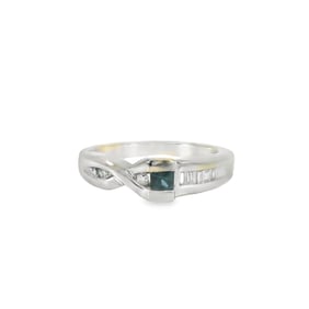 Sapphire & Diamond Ring 14Kt.