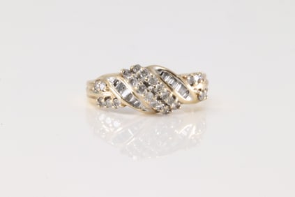 Baguette Diamond Ring 10Kt.