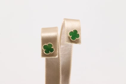 Jade Clover Stud Earring 14Kt.