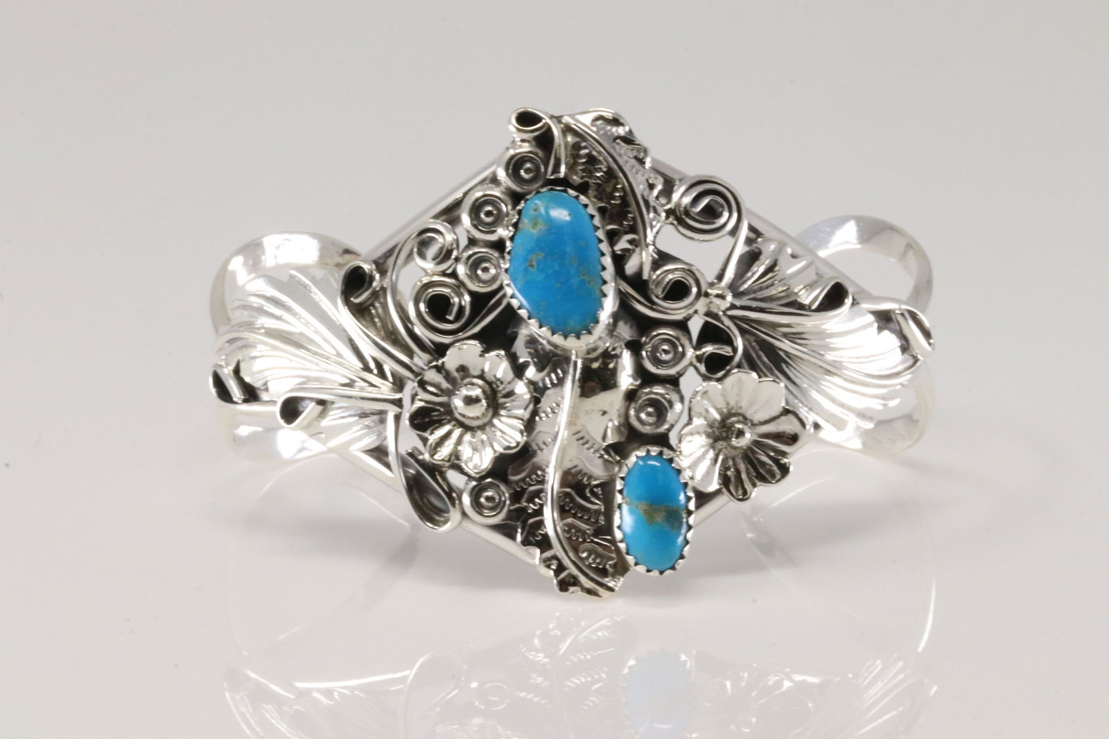 Native America Navajo Sterling Silver Turquoise Bracelet Cuff Harry B.Yazzie. (1 of 4)