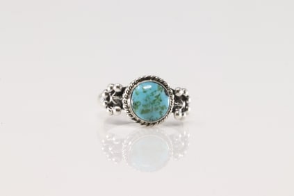 Native America Navajo Sterling Silver Turquoise Ring By Suzanna Johnson.