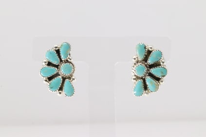 Native America Navajo Sterling Silver Kingman Turquoise Post Earring's By Alicia Wilson.