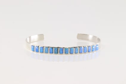 Native America Navajo Sterling Silver Blue Opal Bracelet Cuff.