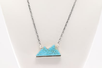 Native America Navajo Sterling Silver Kingman Turquoise Necklace By Augustine Largo.
