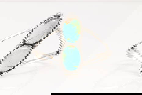 Native America Navajo Sterling Silver Kingman Turquoise Bracelet Cuff By Alfred Martinez.: This is a Native America Navajo Sterling Silver Kingman Turquoise Bracelet Cuff By Alfred Martinez.