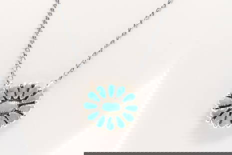 Native America Navajo Sterling Silver Kingman Turquoise Necklace By Alicia Wilson.: This is a Native America Navajo Sterling Silver Kingman Turquoise Necklace By Alicia Wilson. Necklace length: 18.00"