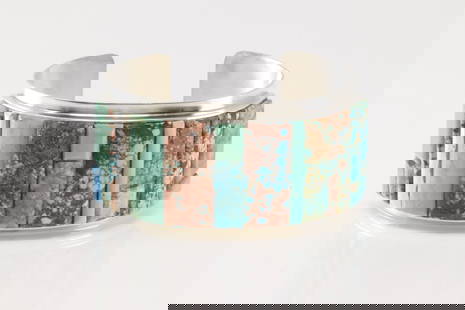 Native America Navajo Sterling Silver Kingman Turquoise Bracelet Cuff By H.Smith.: This is a Native America Navajo Sterling Silver Kingman Turquoise Bracelet Cuff By H.Smith. Total weight: 59.50 Grams.