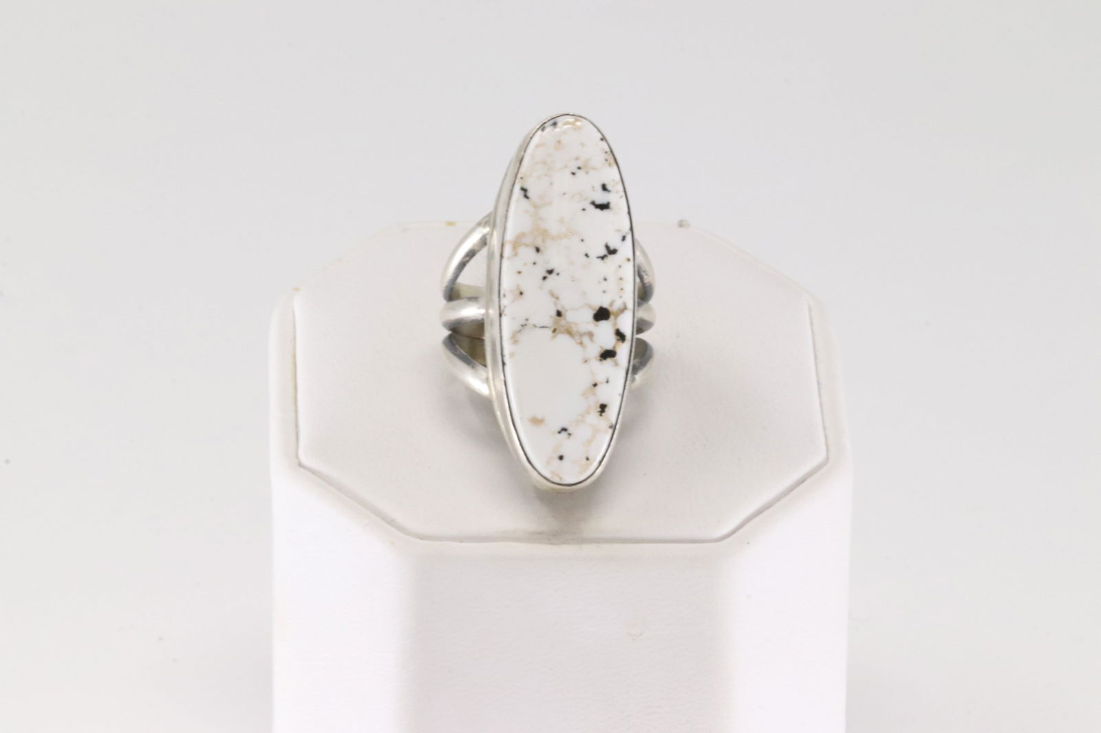 Native America Navajo Sterling Silver White Buffalo Ring By A.M. (1 of 4)