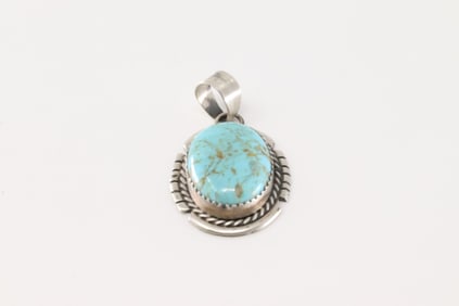 Native America Navajo Sterling Silver Kingman Turquoise Pendant By Freda Martinez.