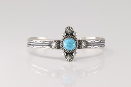 Native America Navajo Sterling Silver Kingman Turquoise Bracelet Cuff By Mike Calladitto.