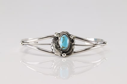 Native America Navajo Sterling Silver Turquoise Bracelet cuff By Grace Kenneth.