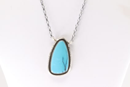 Native America Navajo Sterling Silver Campitos Turquoise Necklace By Alfred Martinez.