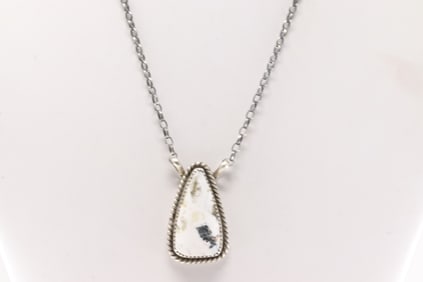 Native America Navajo Sterling Silver White Buffalo Necklace By Juanita Long.