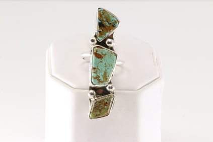 Native America Zuni Sterling Silver Kingman Turquoise Ring 3 Stone By Jude Candelaria.