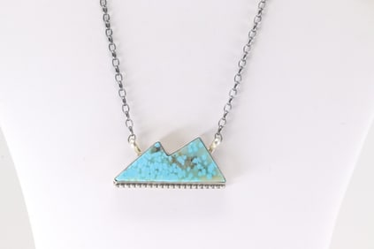 Native America Navajo Sterling Silver Kingman Turquoise Necklace By Augustine Largo.