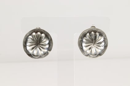 Native America Navajo Sterling Silver Conch Post Earring's By Joan Begay.