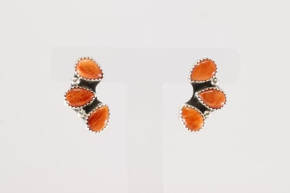 Native America Navajo Sterling Silver Spiny Oyster Post Earring's By Maxine Ramirez.