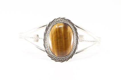 Native America Navajo Sterling Silver Tiger Eye Bracelet Cuff By Renee Yazzie.