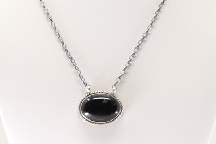 Native America Navajo Sterling Silver Black Onyx Neckalce By Eugene Balone.