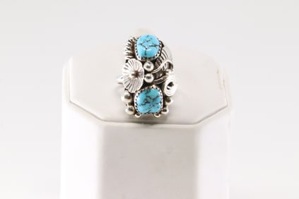 Native America Navajo Sterling Silver Kingman Turquoise Ring.