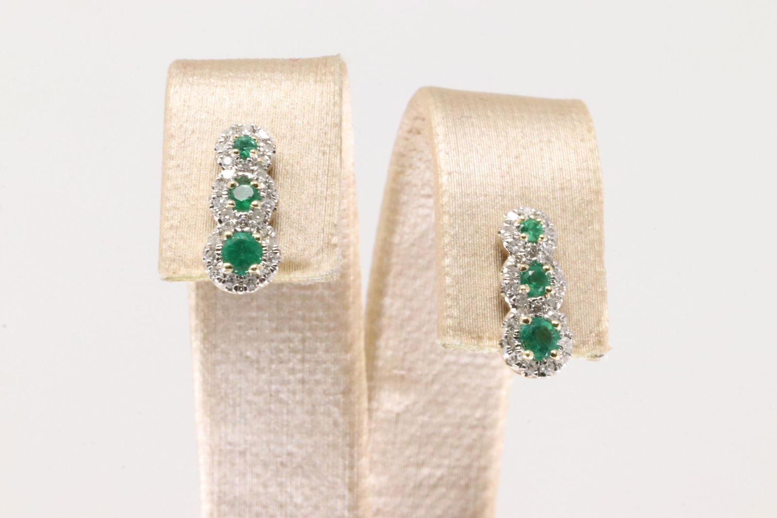 Emerald & Diamond Stud Earring 14k.