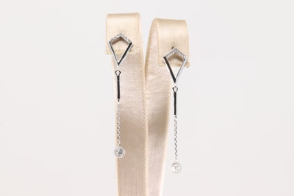 Diamond Stud Dangling Earring 14kt.