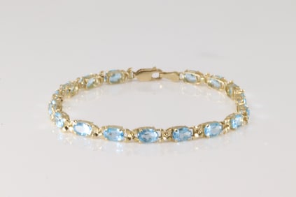 Blue Topaz Bracelet 14Kt.
