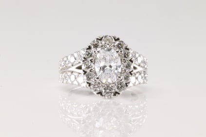 Elegant Diamond Wedding Ring 14Kt.