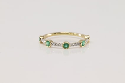 Emerald & Diaond Ring 10Kt.
