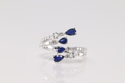 Sapphire & Diamond Ring 14kt.