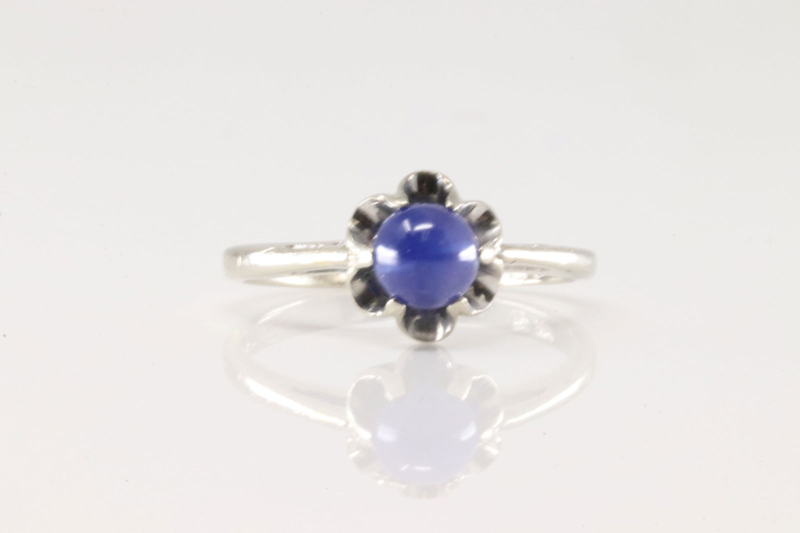 Star Sapphire Ring 14Kt. (1 of 4)
