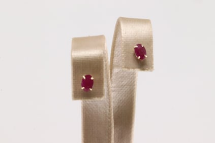 Ruby Stud Earring 14Kt.