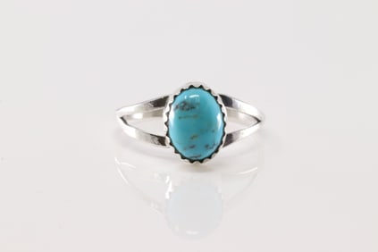 Native America Navajo Sterling Silver Turquoise Ring By Jerold Jones.