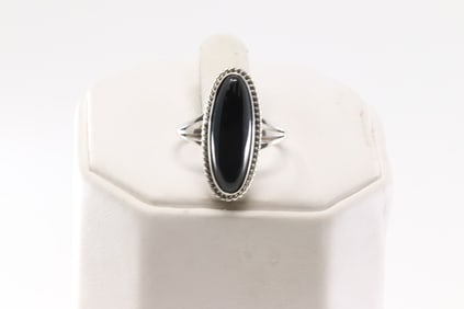 Native America Navajo Sterling Silver Black Onyx Ring By Matthew Gordon.
