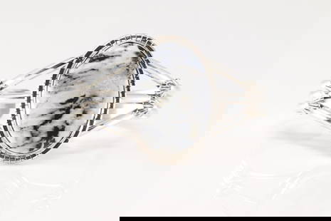 Native America Navajo Sterling Silver White Buffalo Bracelet Cuff By Samson Edsitty.: This is a Native America Navajo Sterling Silver White Buffalo Bracelet Cuff By Samson Edsitty.
