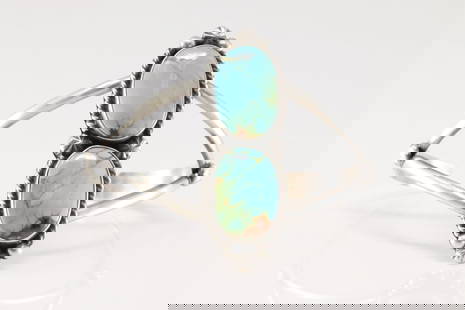Native America Navajo Sterling Silver Kingman Turquoise Bracelet Cuff By Alfred Martinez.: This is a Native America Navajo Sterling Silver Kingman Turquoise Bracelet Cuff By Alfred Martinez.