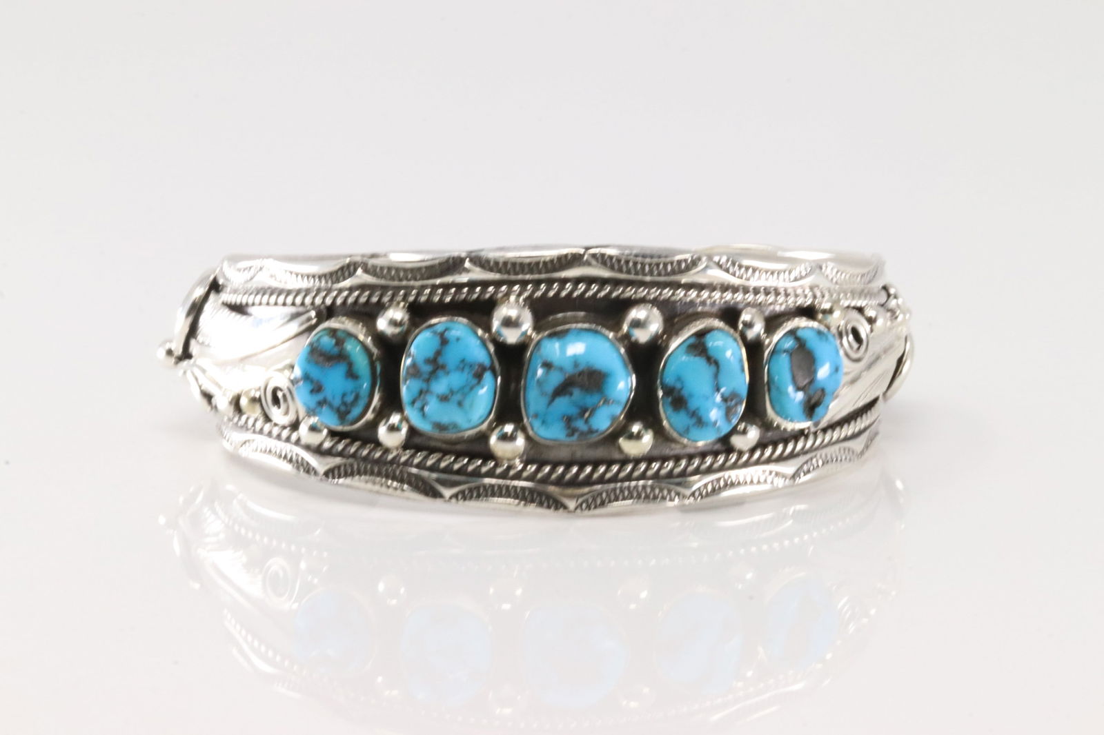 Native America Navajo Sterling Silver Turquoise Bracelet Cuff By Darrell Morgan.: This is a Native America Navajo Sterling Silver Turquoise Bracelet Cuff By Darrell Morgan.