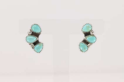 Native America Navajo Sterling Silver Kingman Turquoise Post Earring's By Maxine Ramirez.