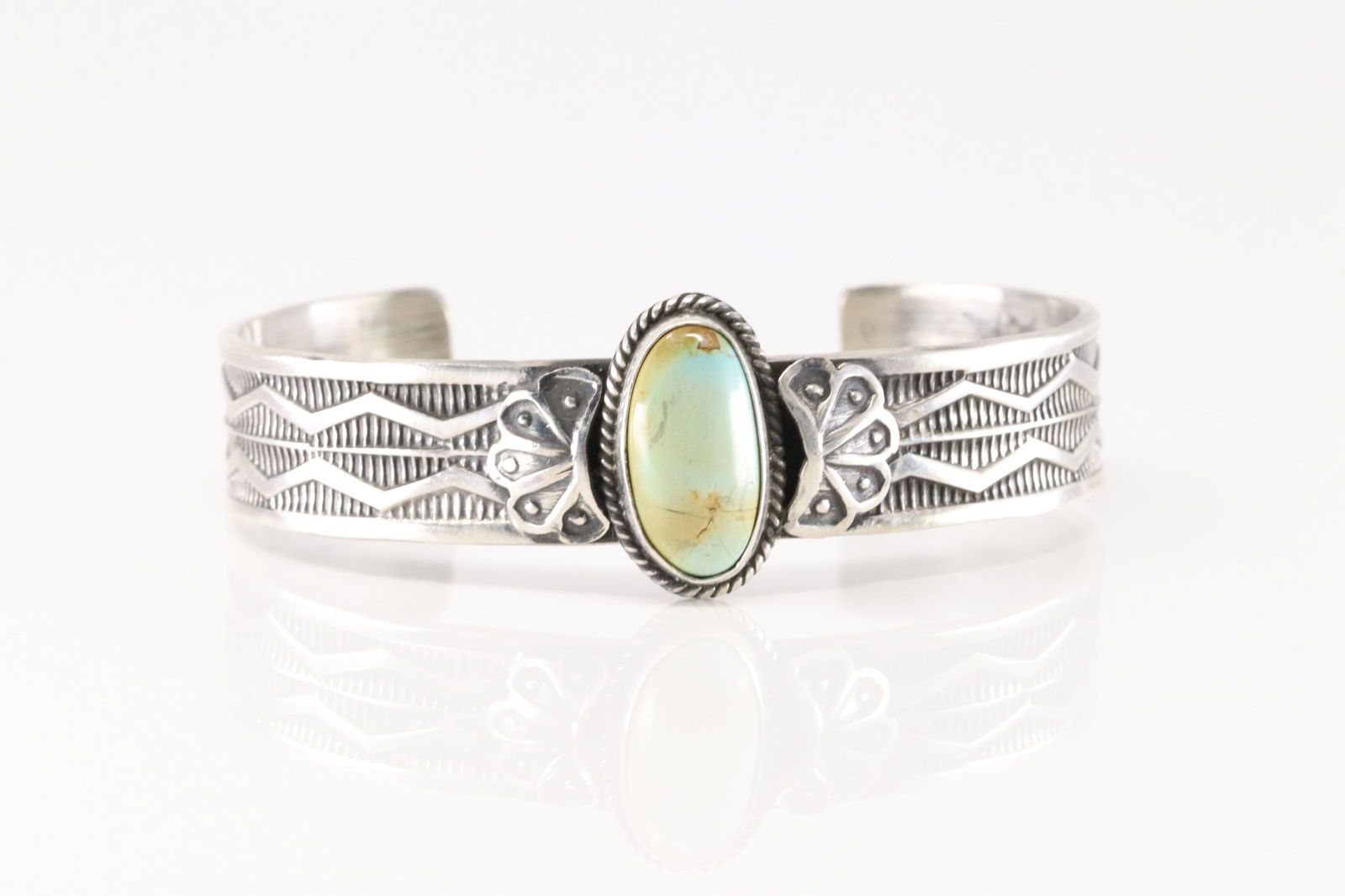Native America Navajo Sterling Silver Kingman Turquoise Bracelet Cuff By Sunshine Reeves. (1 of 4)