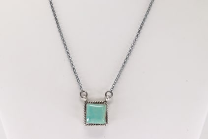Native America Navajo Sterling Silver Kingman Turquoise Necklace By Judith Dixon.