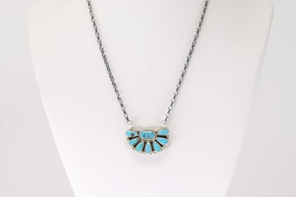 Native America Navajo Sterling Silver Kingman Turquoise Necklace By Alicia Wilson.